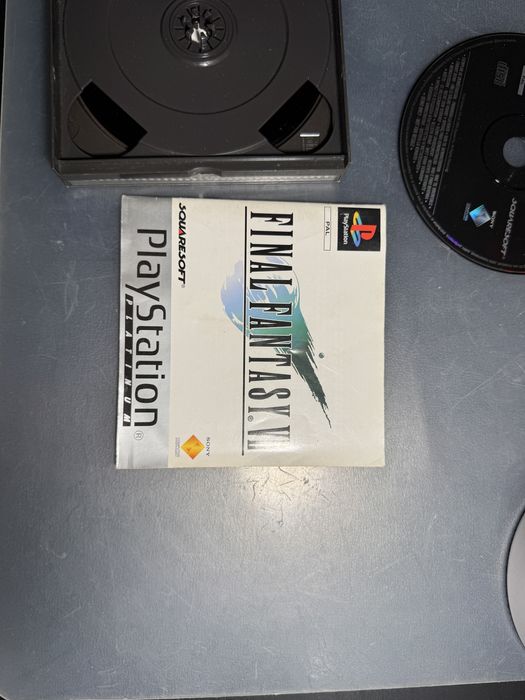 Final Fantasy VII (7) para PS1