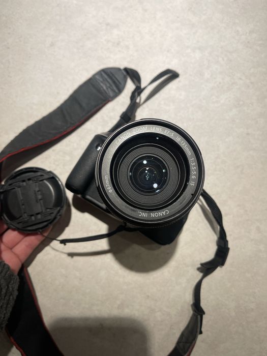 Canon EOS 600D + об’єктив 18–55 мм IS