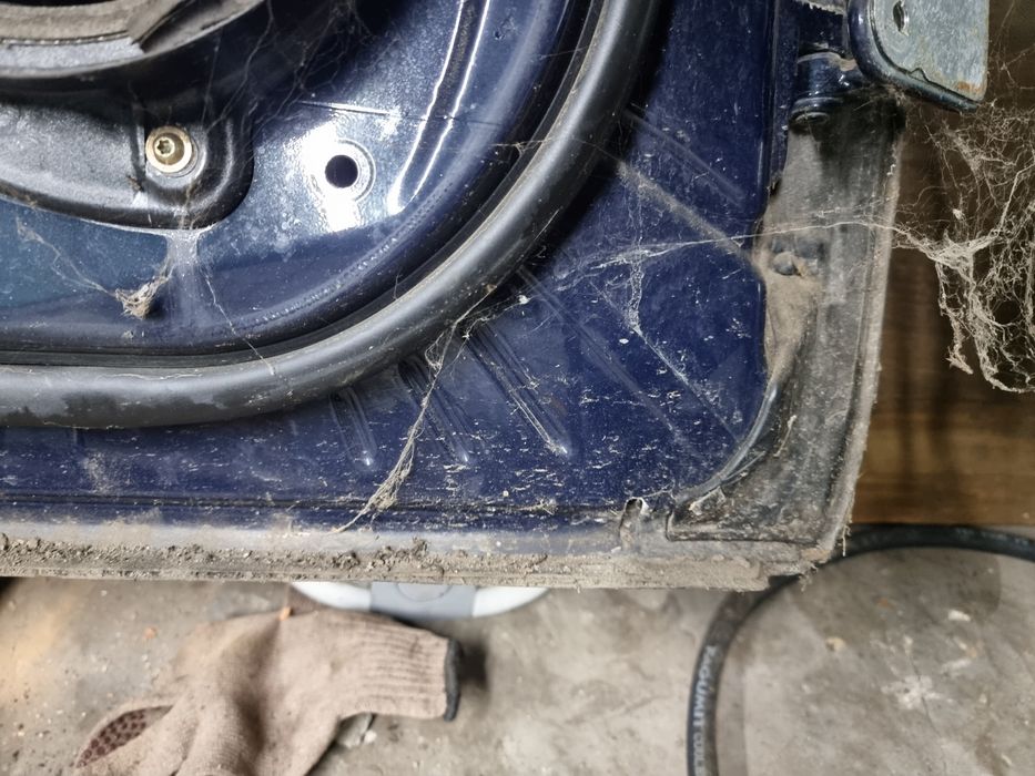 Передня ліва дверка Mercedes w220 s500 s320