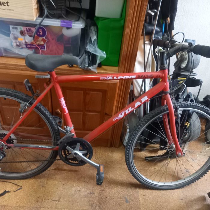 Vendo bicicleta marca  Vilar, em muito bom estado,  usada apenas 4 vezes.