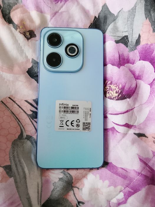 Infinix HOT 40i Palm Blue