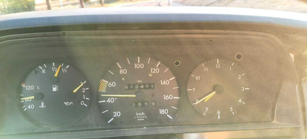 Mercedes 190D 2.0