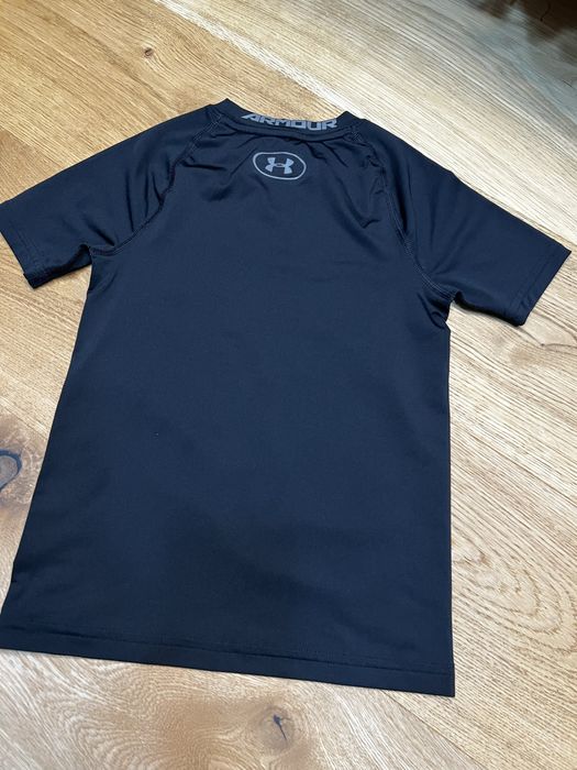 Koszulka sportowa Under Armour narty YXS 122-127