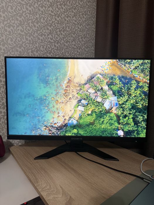 Монітор 28" Gigabyte M28U Gaming Monitor -- UHD 4K IPS / 144Hz / 1ms GTG / 8-Bit / HDR400 / G-Sync Compatible / FreeSync Premium Pro / KVM Switch