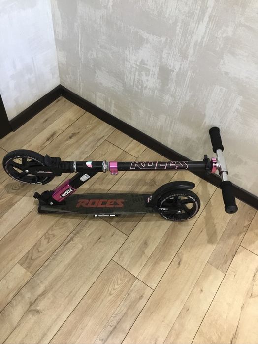 Продам самокат ROCES