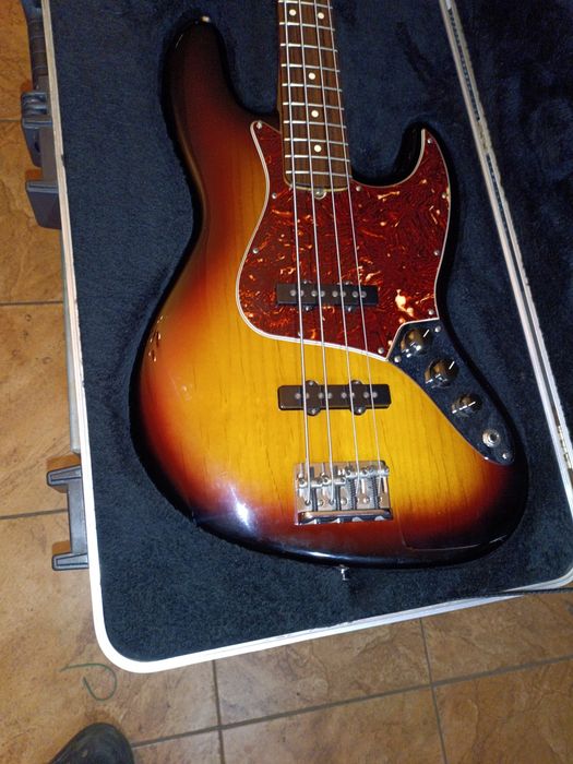 Sprzedam gitarę basową