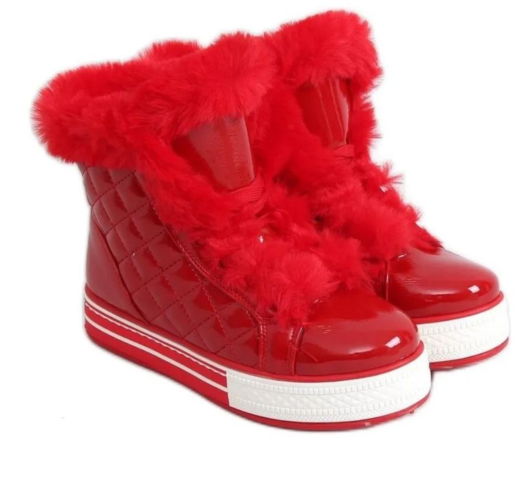 Buty lakierowane czerwone z futerkiem