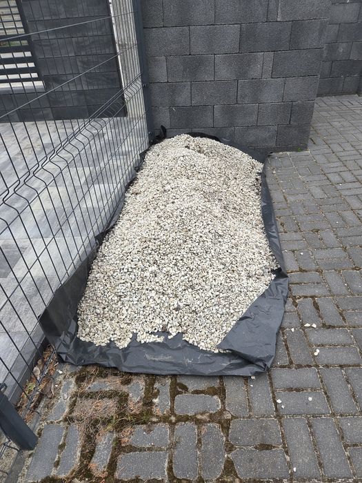 Kamień ozdobny grys biały