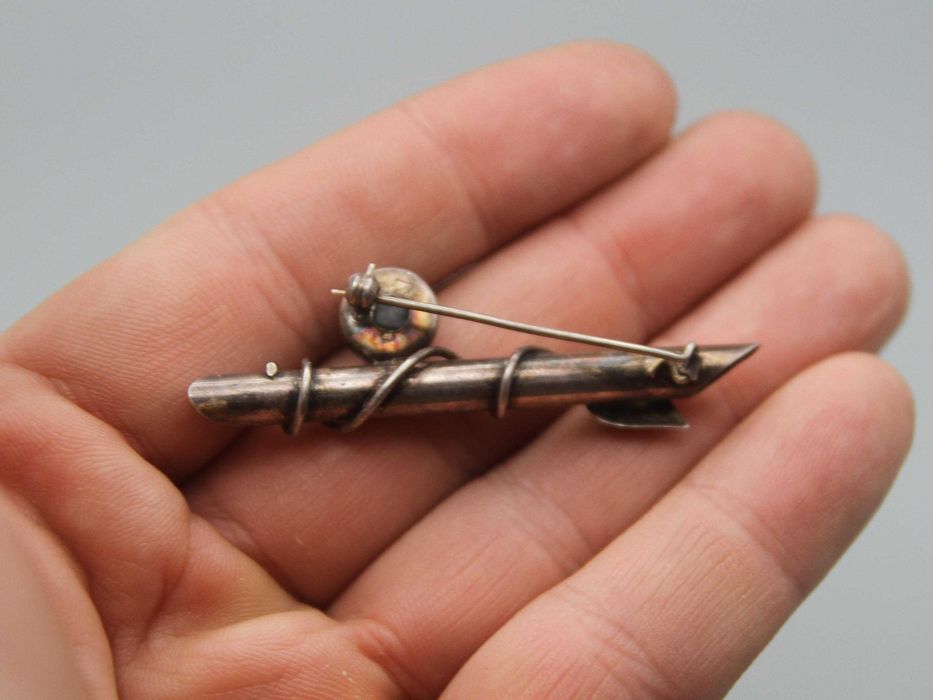 Piękna stara broszka srebro 925 waga 6,3gram.
