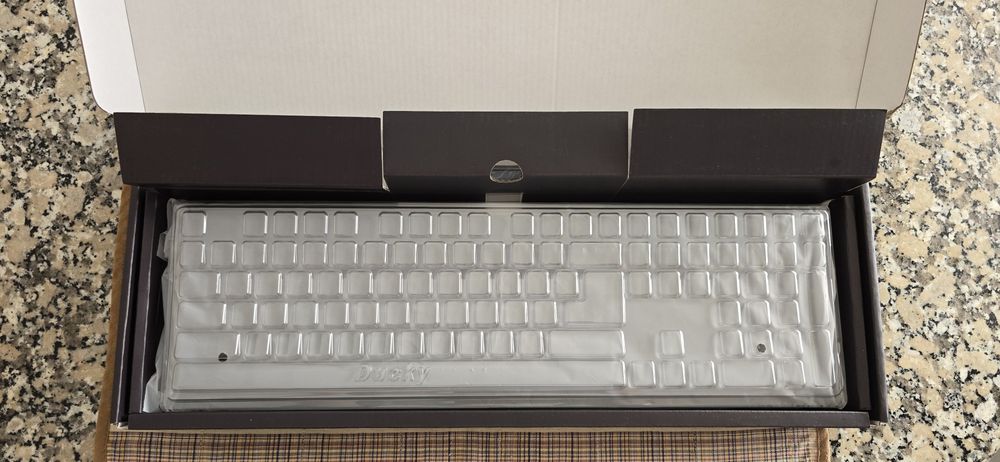 Ducky Zero 6108 Wireless Mechanical Keyboard64354225128961124