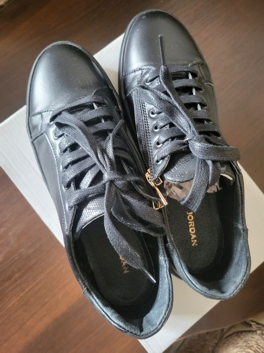 Шкіряні туфлі черевики 39 р