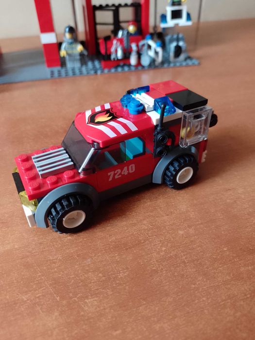 Klocki Lego City 7240-remiza strażacka