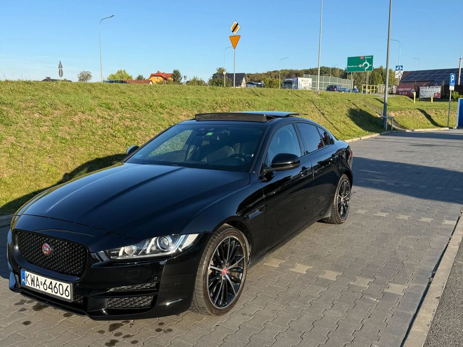 Jaguar XE