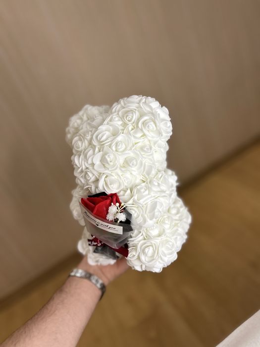 Ведмедик з троянд (Rose Bear) подарунок 14 лютого для дівчини квіти