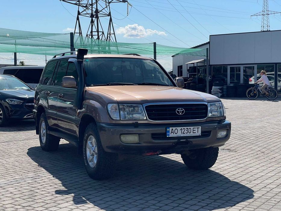Toyota Land Cruiser