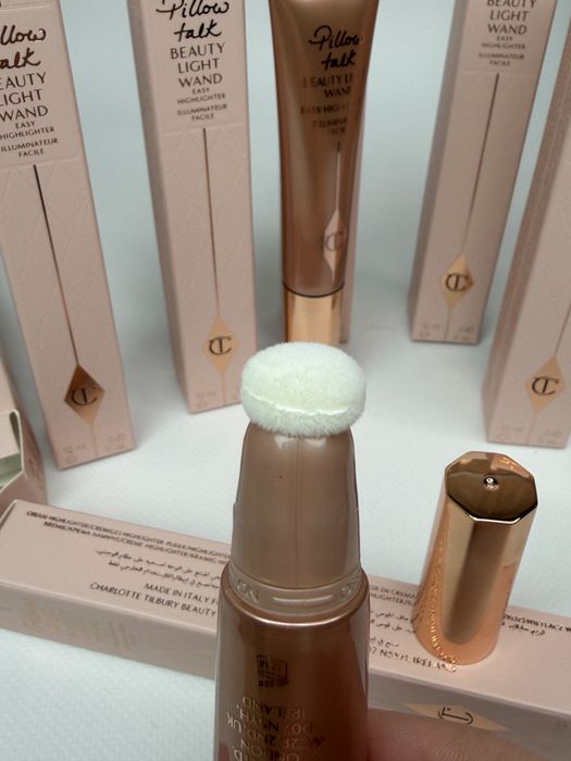 Хайлайтер для обличчя Charlotte Tilbury Pillow Talk рідкий