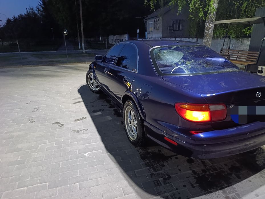 Мазда кседос 9.   2.0v6