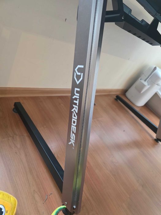 ULTRADESK RACER Biurko komputerowe