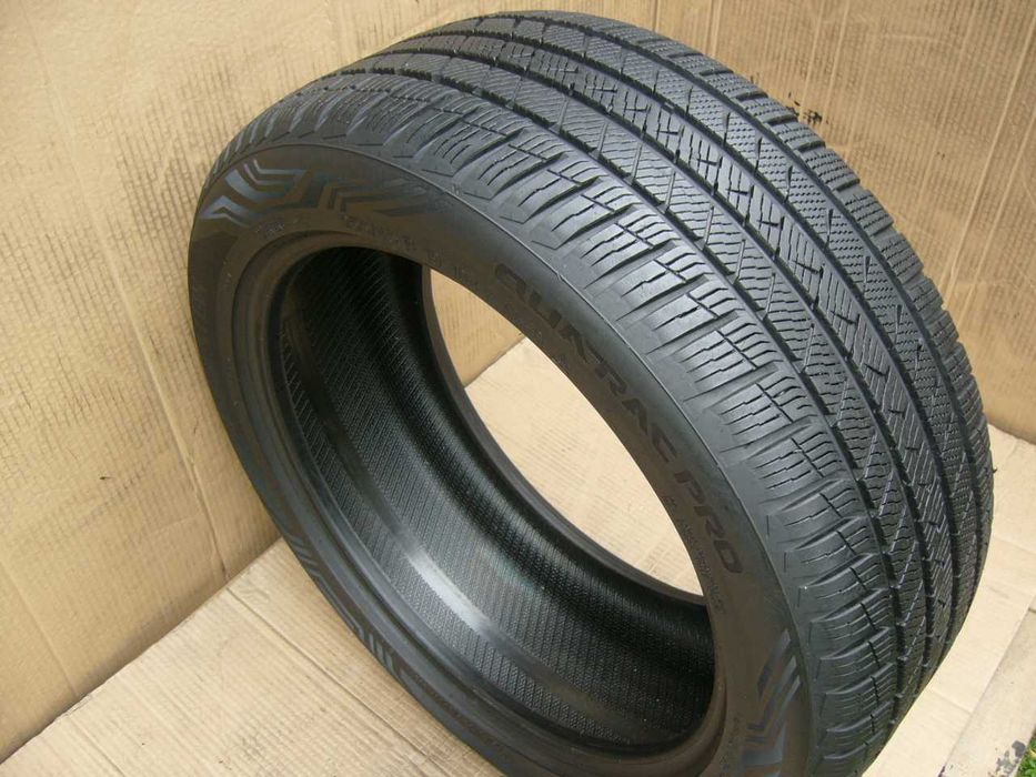 1 szt. Vredestein Quatrac Pro 255/45 R19 104Y XL 7,4mm