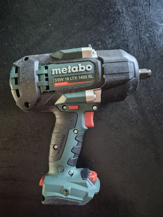 Akumulatorowy klucz udarowy METABO SSW 18 LTX 1450 BL NOWY