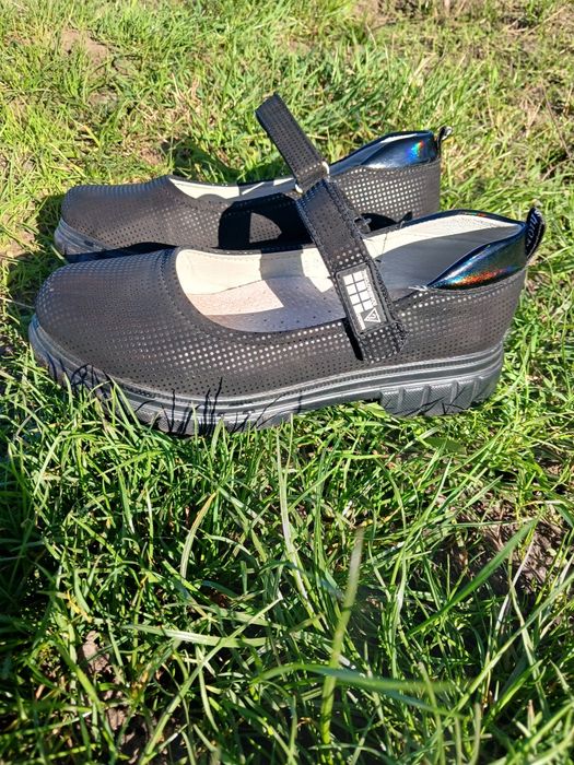 Туфлі для дівчинки 34 р(21,5см)