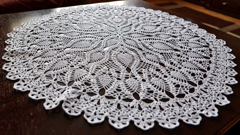 Obrus szydełkowy 73 - 74 cm, serweta