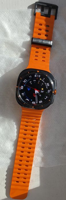 smartwatch Samsung Galaxy Watch Ultra LTE + paski dodatkowe