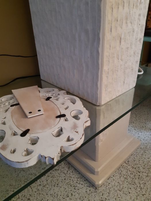 Estante de sala em pedra mármore moca creme