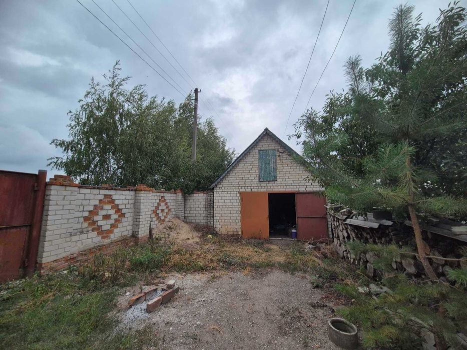 Терміново продам будинок-дачу в с.Сухини
