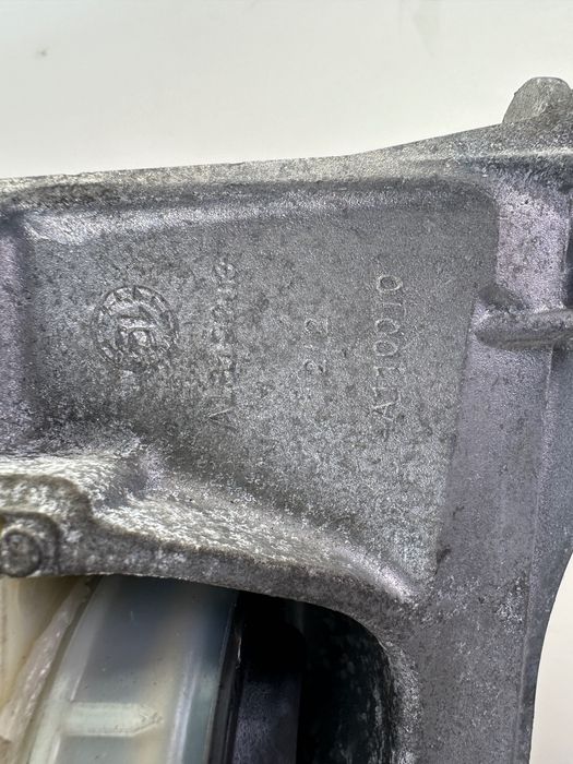 Peugeot Expert III 3 2.0BlueHDI Poduszka Łapa Silnika