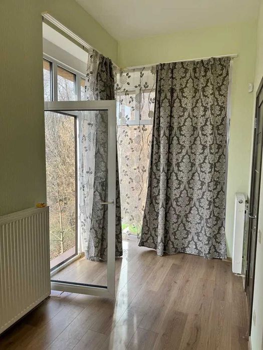 Продаж будинку 180 м² на 55 сотках/Вишеньки/ 10 км від Києва/Бориспілький р-н/ з ремонтом