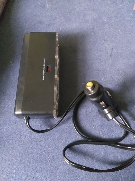 Rozgałęźnik rozdzielacz samochodowy