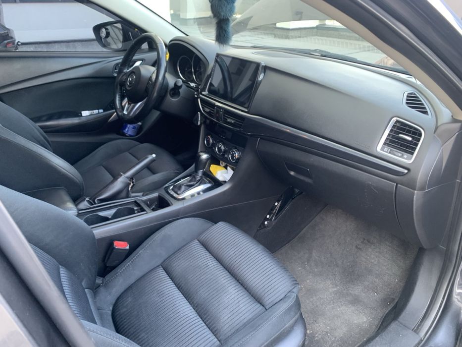 Автомобиль Mazda 6