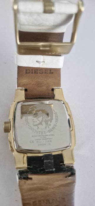 Zegarek Diesel DZ1298
Zegarek Diesel damski