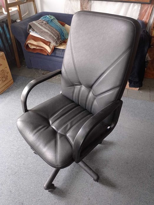 Fotel biurowy Nowy Styl