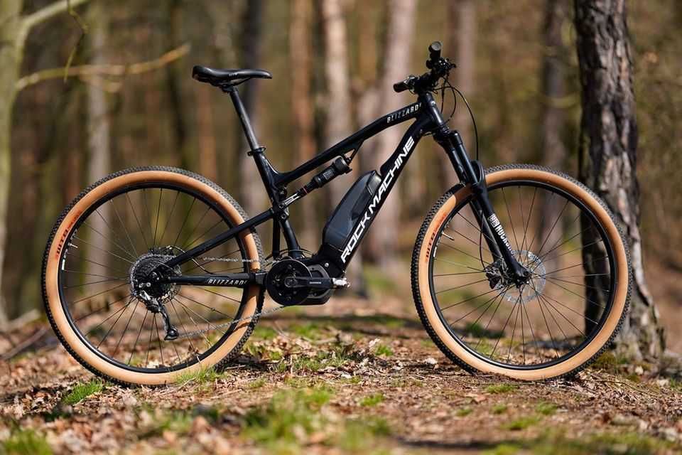 Bicicleta de montanha elétrica