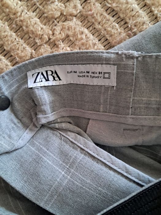 Calças chino xadrez da Zara