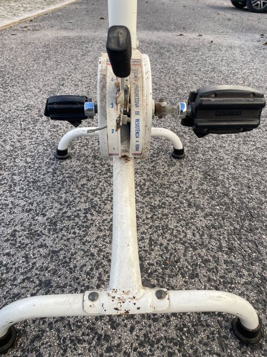 Bicicleta estática Esmaltina
