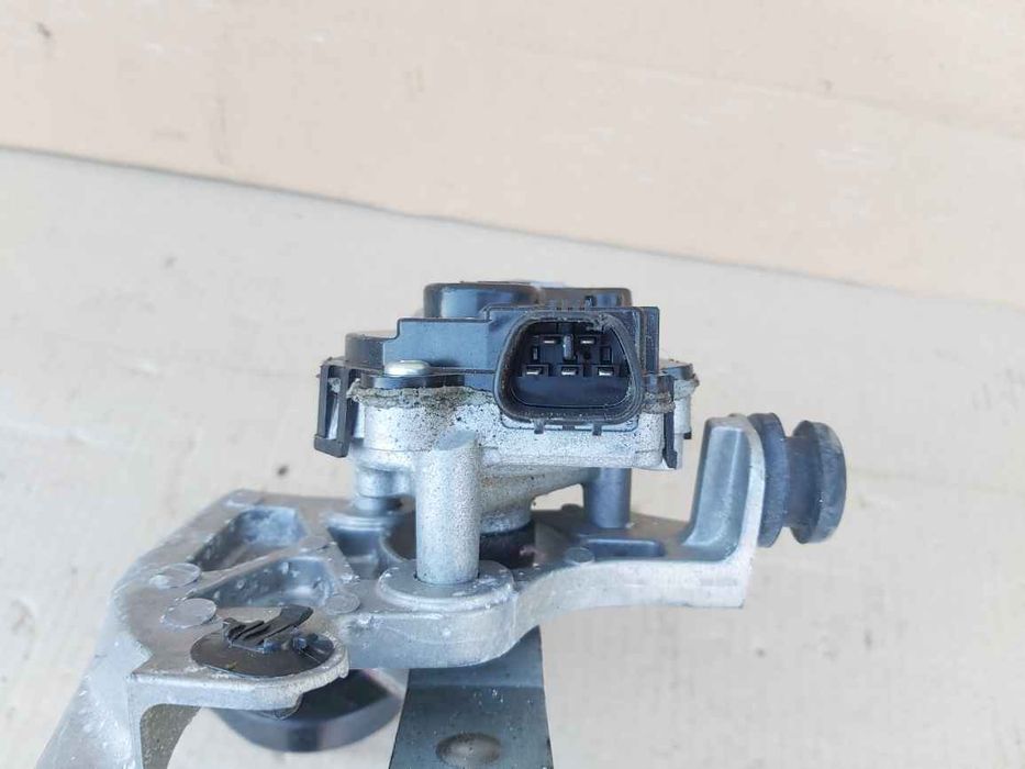 Toyota Lexus NX 14- трапеція склоочисників з електродвигуном KU10014 8