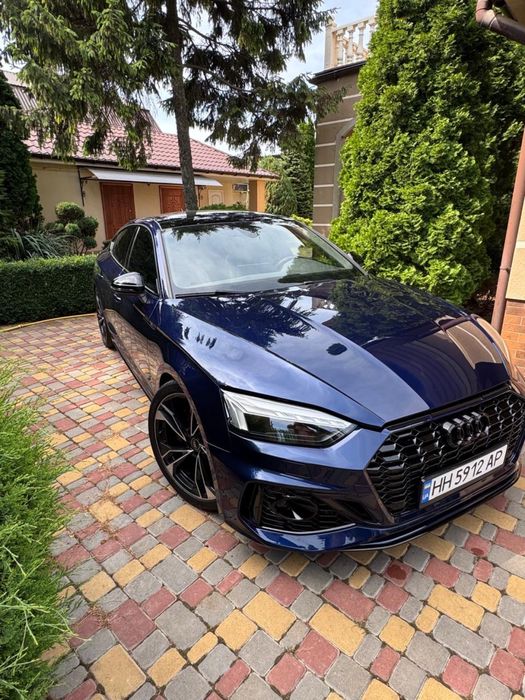 Продам круту рестайлінгову Audi S5 Sportback у кольорі Navarra Blue Metallic