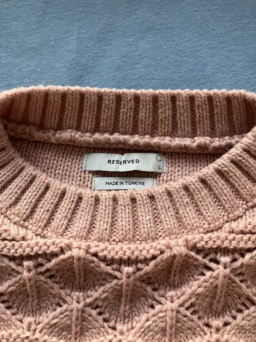 Sweter z ozdobnym przodem