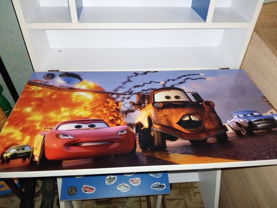 Дитячий столик для занять