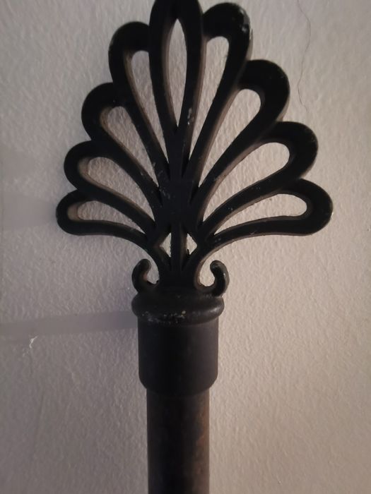 Varões Cortinados Ferro (1,90 mt / 1,65 mt) )