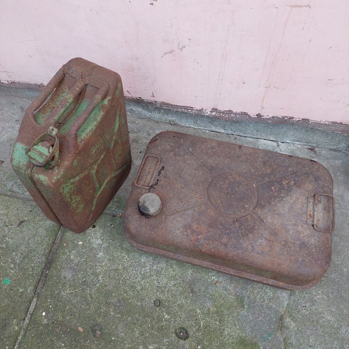 Продам Каністри 20л,40л