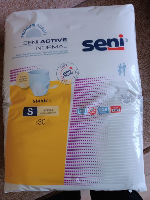 Sprzedam pieluchomajtki,, S,,