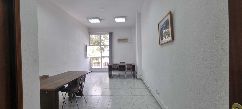 Arrendo Escritório 46m2 em Carcavelos junto à A5