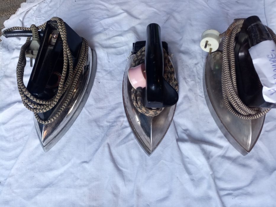 Продам утюги ссср