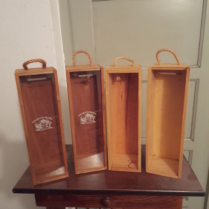 Garrafeiras e caixas ver fotos