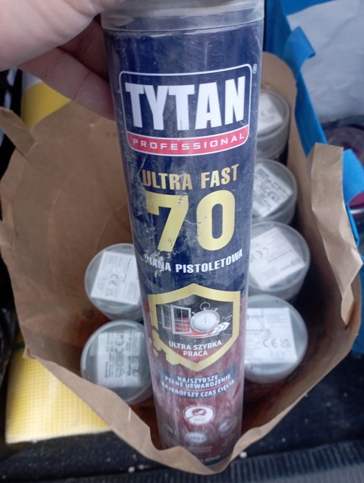 Pianki montażowe tytan 7szt