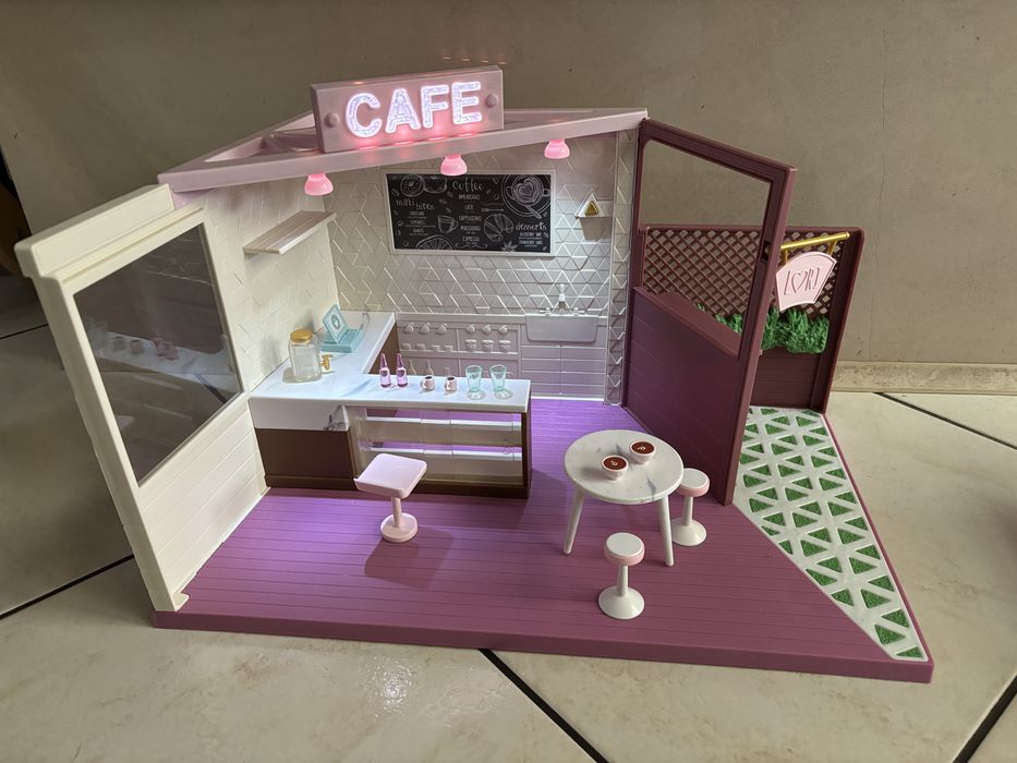 Kawiarnia Lori z tarasem